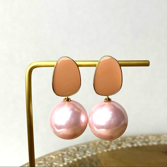 Pink Pearl Drop‎ Earrings Gold Tone Stud Statement Luxury Chic - Picture 3 of 4